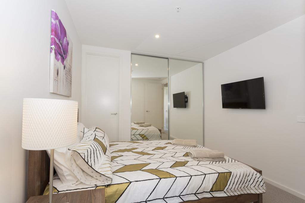 ☆ Heart Of St Kilda ☆ Infinity Pool+Parking+Wifi Διαμέρισμα Μελβούρνη Εξωτερικό φωτογραφία